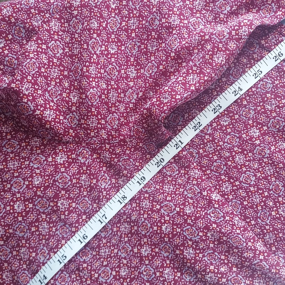 American Eagle, burgundy long sleeved cotton button down shirt, size large - Picture 4 of 10
